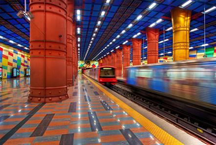 Thomas Ebelt - Metrostation Lissabon - AT 